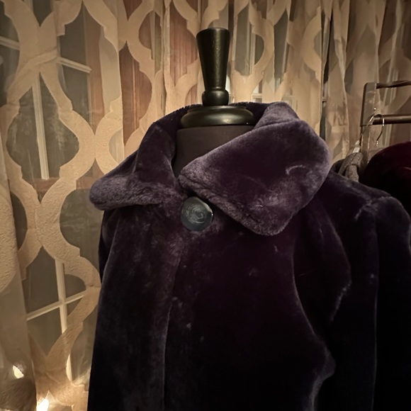 Dennis Basso faux fur coat - Picture 6 of 13